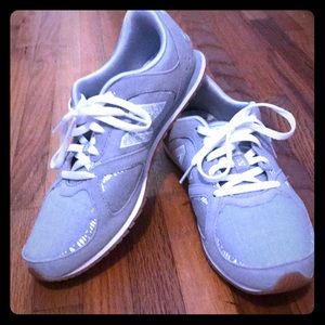 EUC New Balance 555 sneakers